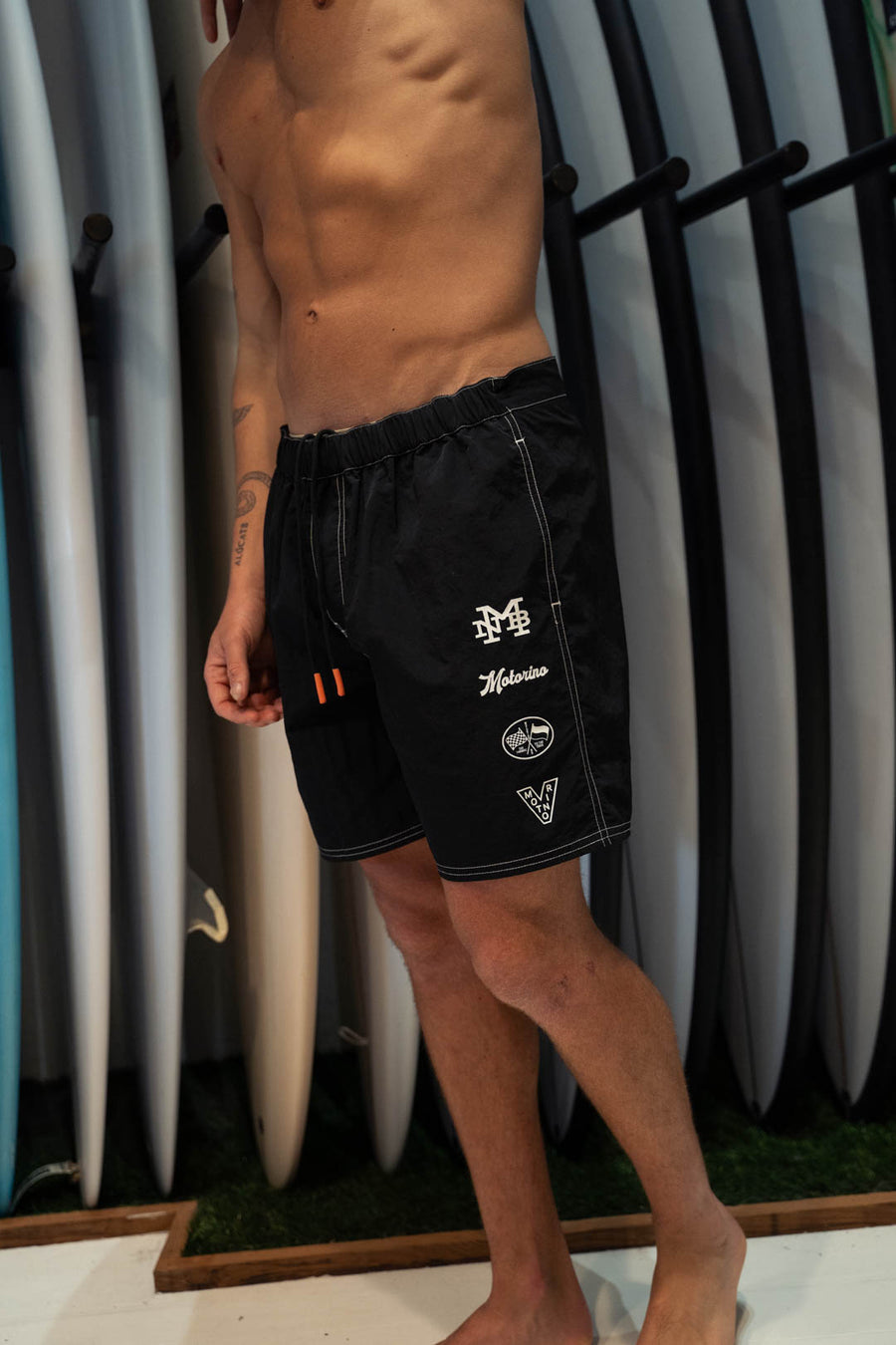 Emblem Boardies - Black